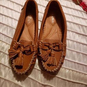 Girls brown flats